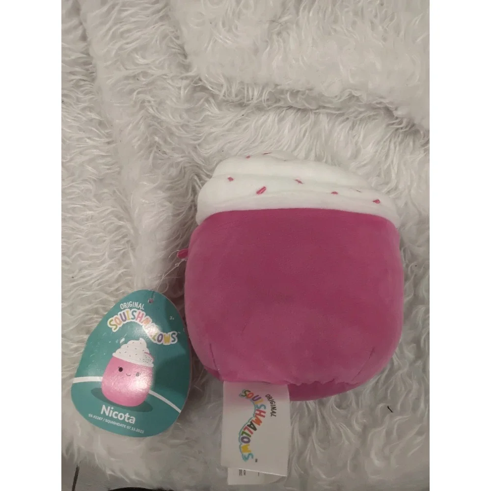 Squishmallows Nicota Pink Boba Drink Plush Toy‎ 5 Inch New With Tags